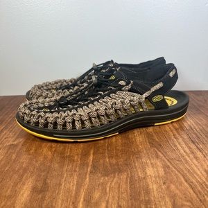 KEEN Uneek 8MM Bungee Camo Water Sandals Mens 11